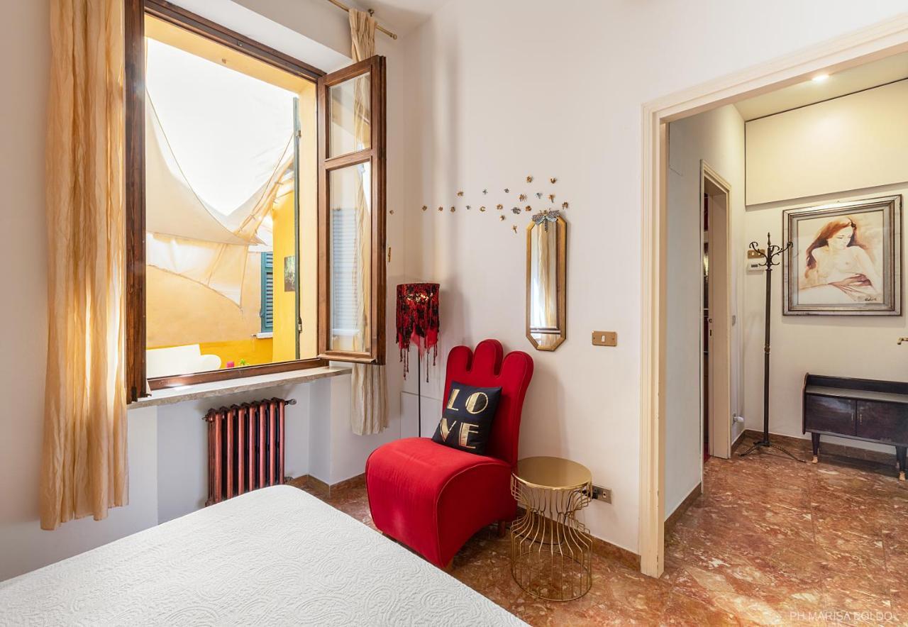 Billie'S Flat Red - Art & Design Apt In Verona Historic Centre Dış mekan fotoğraf
