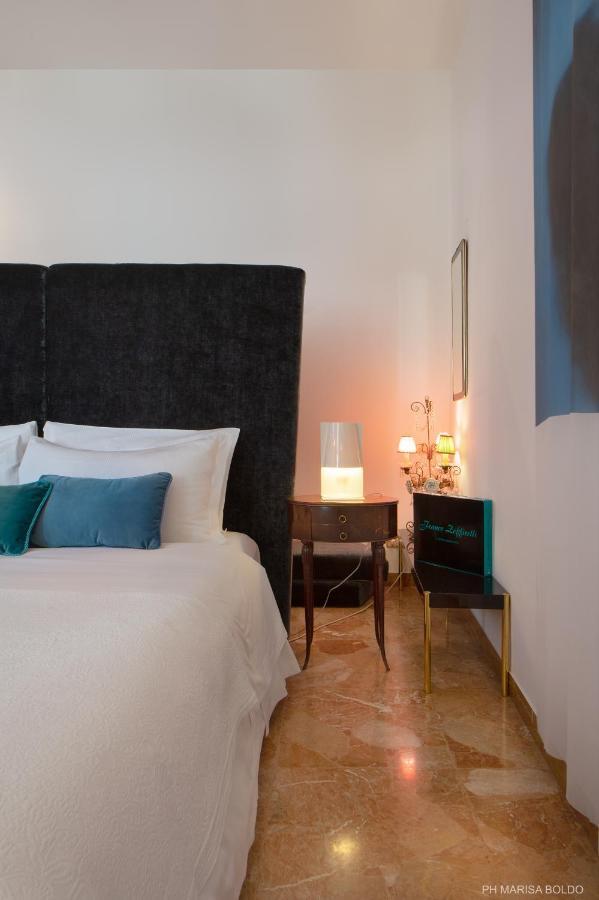 Billie'S Flat Red - Art & Design Apt In Verona Historic Centre Dış mekan fotoğraf